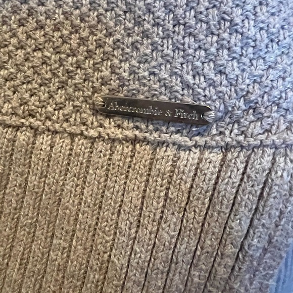 Abercrombie & Fitch Knit Sweater - Picture 3 of 8